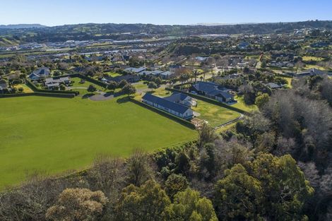 Photo of property in 11r Molloy Rise, Pyes Pa, Tauranga, 3112