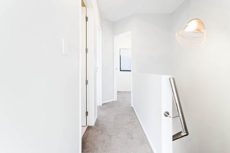 Photo of property in 9/17 Parker Avenue, New Lynn, Auckland, 0600