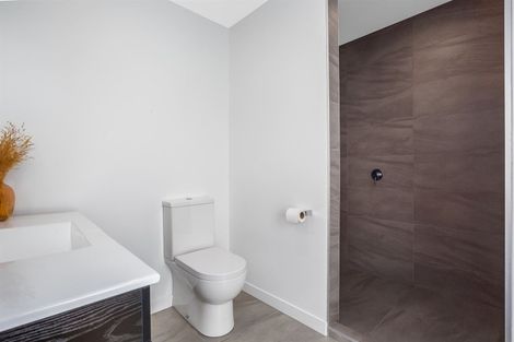 Photo of property in 5 Hull Place, Whitby, Porirua, 5024