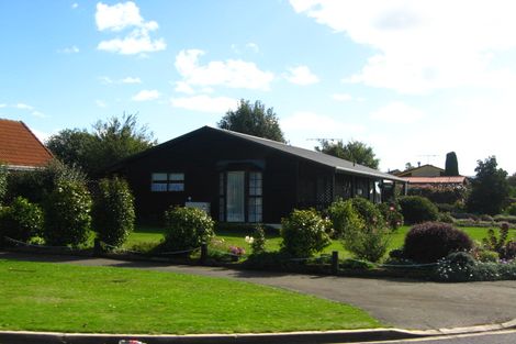 Photo of property in 111 Hagart-alexander Drive, Mosgiel, 9024