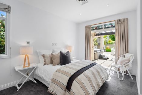 Photo of property in 5 Grangewood Lane, Burnside, Christchurch, 8053