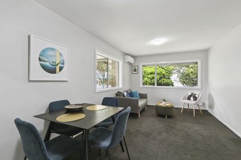 Photo of property in 3/21 Duchess Place, Maupuia, Wellington, 6022