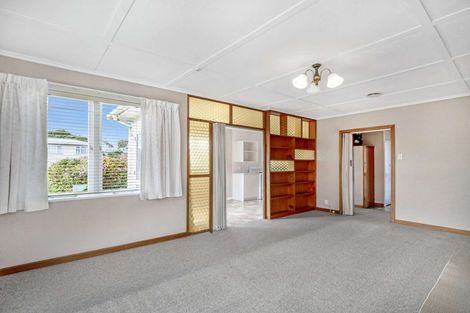 Photo of property in 10 Burns Street, Tawhero, Whanganui, 4501