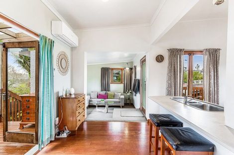 Photo of property in 27 Withers Road, Glen Eden, Auckland, 0602