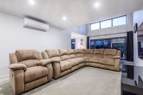 Photo of property in 28 Liquidambar Drive, Hobsonville, Auckland, 0616