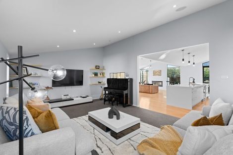 Photo of property in 7 Pentlow Place, Fendalton, Christchurch, 8052