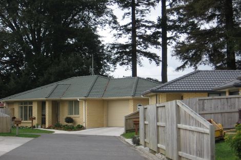 Photo of property in 8 Archer Court, Hamilton East, Hamilton, 3216