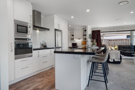 Photo of property in 123 Whakaturou Crescent, Pyes Pa, Tauranga, 3112