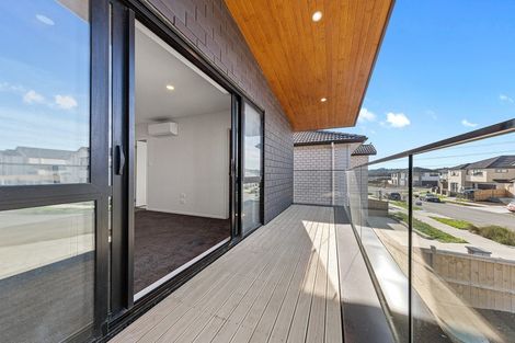 Photo of property in 75 Drumbuoy Drive, Flat Bush, Auckland, 2019