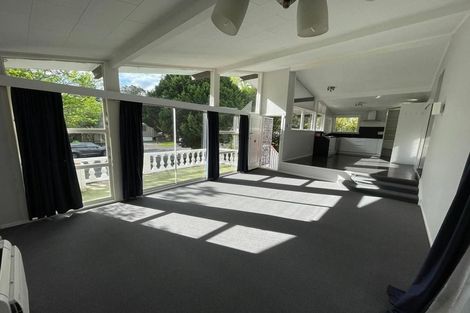 Photo of property in 26 Crompton Road, Massey, Auckland, 0614