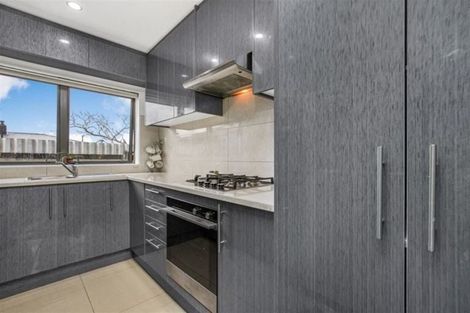 Photo of property in 8 Thompson Terrace, Manurewa, Auckland, 2102