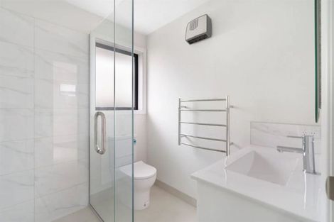 Photo of property in 11c Northcote Road, Northcote, Christchurch, 8052