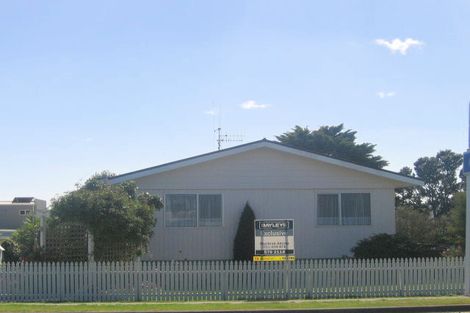 Photo of property in 207 Seaforth Road, Waihi Beach, 3611