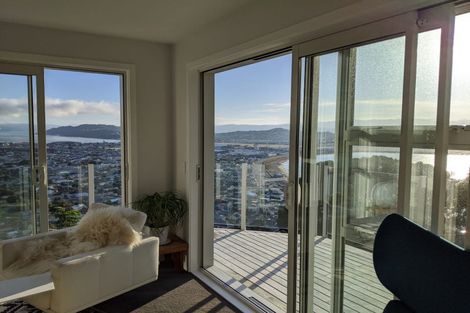 Photo of property in 7 Pari Tai Way, Houghton Bay, Wellington, 6023