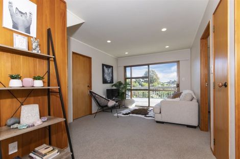 Photo of property in 57 Marellen Drive, Red Beach, 0932