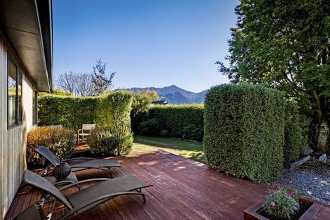 Photo of property in 65 Oregon Drive, Kelvin Heights, Queenstown, 9300