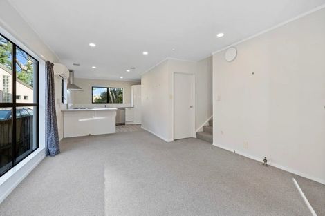Photo of property in 1/58 James Evans Drive, Northcote, Auckland, 0627