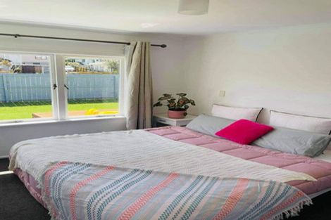 Photo of property in 1/9 Merriefield Avenue, Forrest Hill, Auckland, 0620