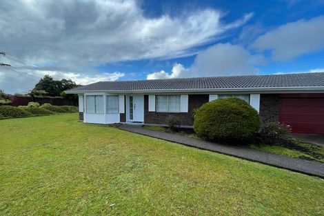 Photo of property in 2 Fitzwater Place, Henderson, Auckland, 0612