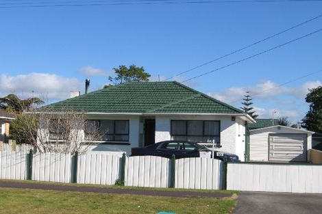 Photo of property in 2/16 Bunnythorpe Road, Papakura, 2110