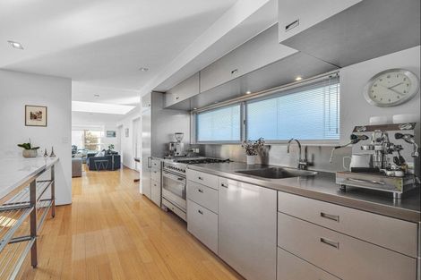 Photo of property in 97a Fendalton Road, Fendalton, Christchurch, 8014