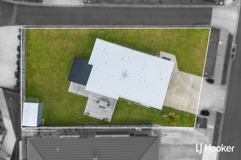 Photo of property in 16 Reel Road, Athenree, Waihi Beach, 3611