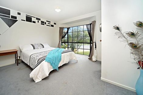 Photo of property in 1/170 Aviemore Drive, Highland Park, Auckland, 2010