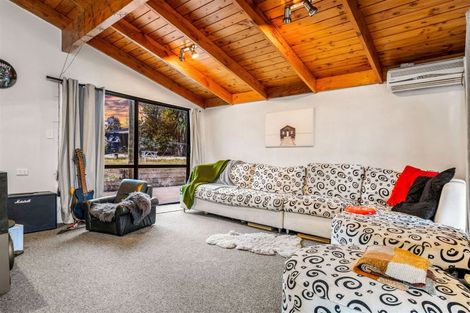 Photo of property in 13 Moxham Grove, Massey, Auckland, 0614