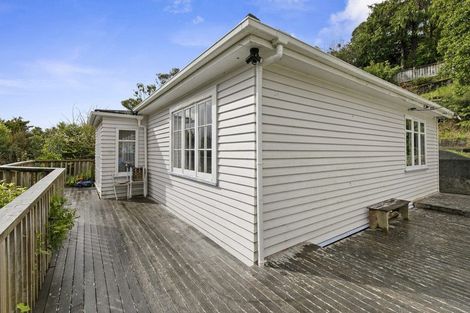 Photo of property in 33 Woodvale Grove, Fairfield, Lower Hutt, 5011