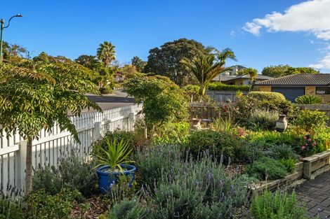 Photo of property in 2 Kassa Rise, Helensville, 0800