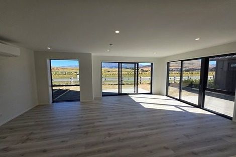 Photo of property in 26 Taurus Lane, Jacks Point, 9371