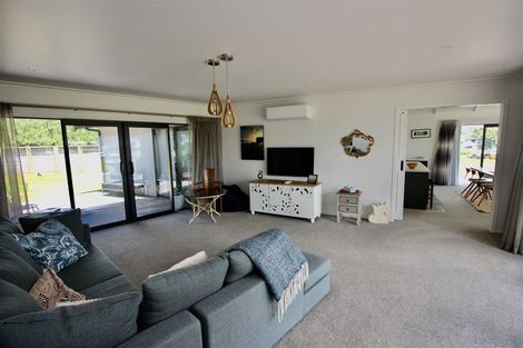 Photo of property in 70 Leeward Drive, Whitianga, 3510