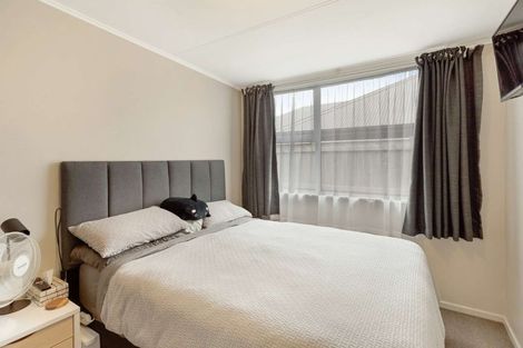 Photo of property in 2/54 Weston Avenue, Roslyn, Palmerston North, 4414