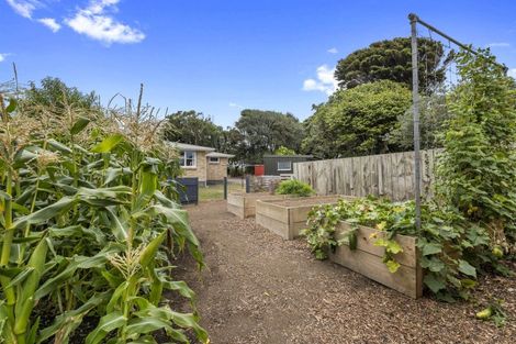 Photo of property in 1277 South Road, Manaia, Hawera, 4678