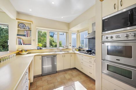 Photo of property in 52 Amritsar Street, Khandallah, Wellington, 6035