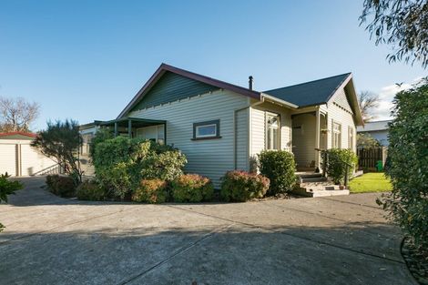 Photo of property in 15a Ruataniwha Street, Waipawa, 4210