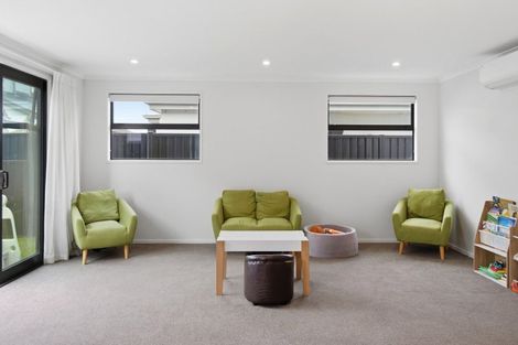 Photo of property in 47 Empire Crescent, Papamoa, 3118