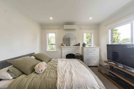 Photo of property in 18 Hinau Street, Maeroa, Hamilton, 3200