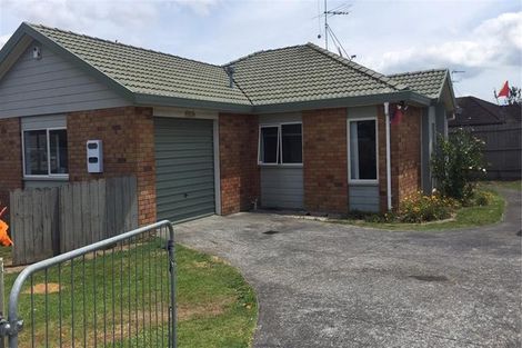 Photo of property in 33 Bernina Place, Weymouth, Auckland, 2103