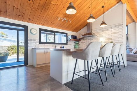 Photo of property in 20 Olive Terrace, Paraparaumu Beach, Paraparaumu, 5032