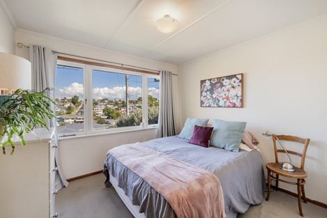 Photo of property in 10 Kingswood Road, Brookfield, Tauranga, 3110
