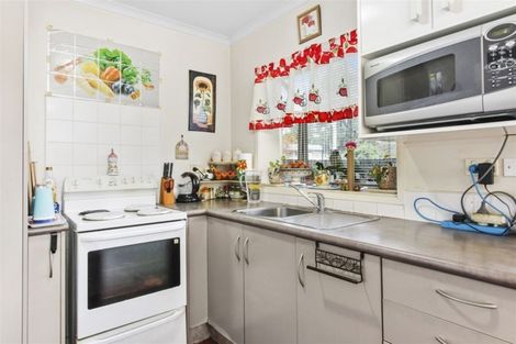 Photo of property in 45 Pooks Road, Ranui, Auckland, 0612
