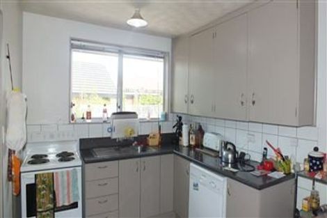 Photo of property in 2/22 Picton Avenue, Riccarton, Christchurch, 8011