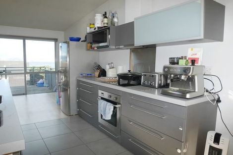 Photo of property in 18/2 Onslow Road, Khandallah, Wellington, 6035