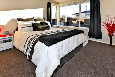Photo of property in 19 Cunningham Place, Halswell, Christchurch, 8025