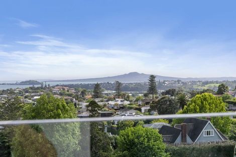Photo of property in 121 Glenbervie Drive, Glenbervie, 0173