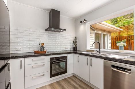 Photo of property in 22 Rawhiti Road, Pukerua Bay, 5026