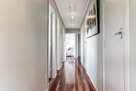 Photo of property in 37 Taylor Terrace, St Andrews, Hamilton, 3200