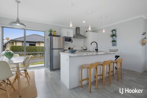 Photo of property in 16 Reel Road, Athenree, Waihi Beach, 3611