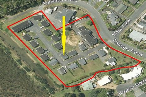 Photo of property in 8/4 Tohitapu Road, Paihia, 0200